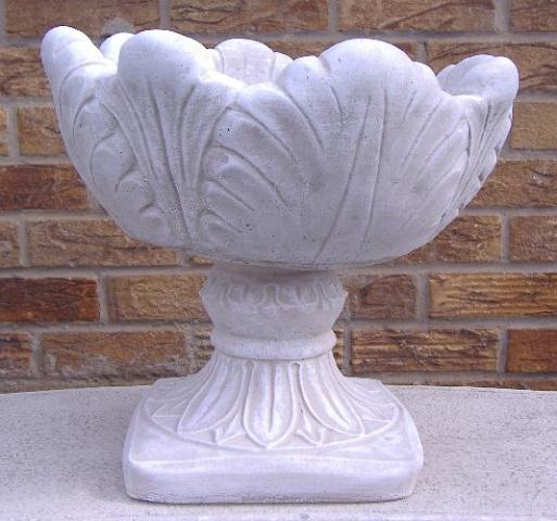 Small_Tulip_Planter.jpg